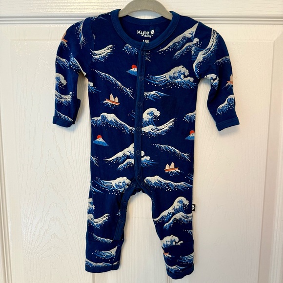 Kyte BABY Other - Kyte BABY Wave Snap Romper